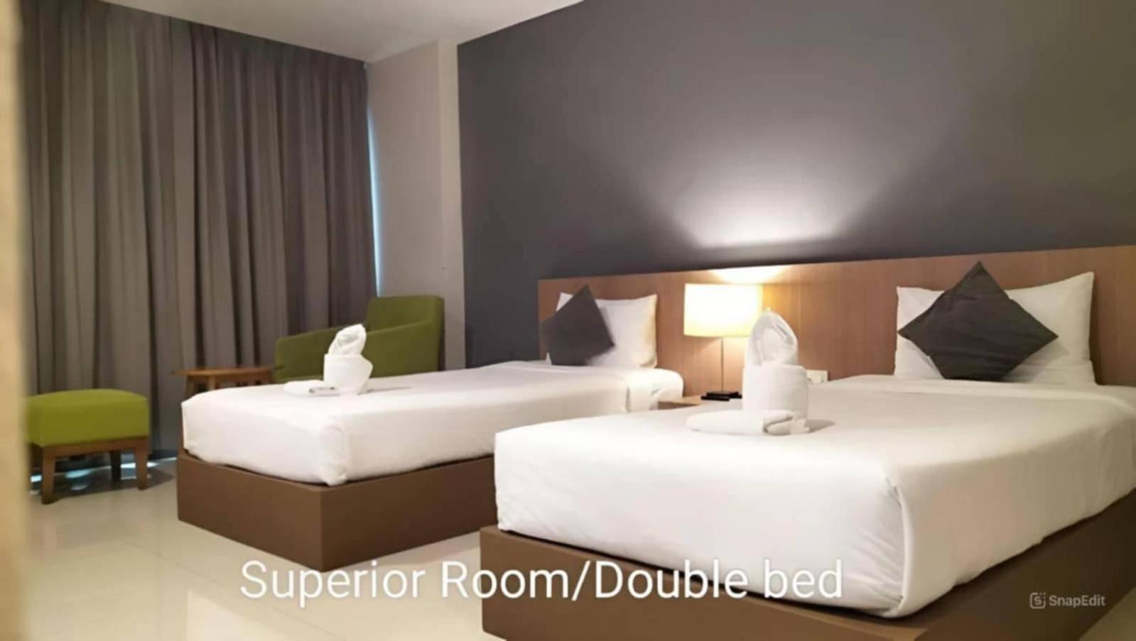 S Tara Grand Hotel Surat Thani Bagian luar foto