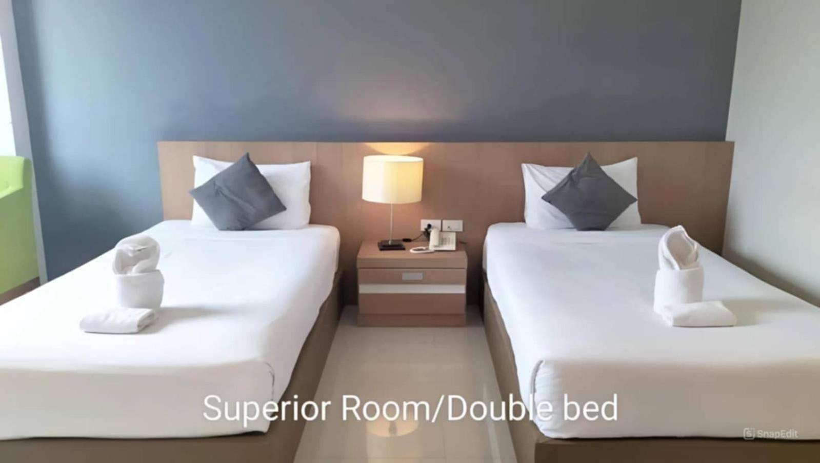 S Tara Grand Hotel Surat Thani Bagian luar foto