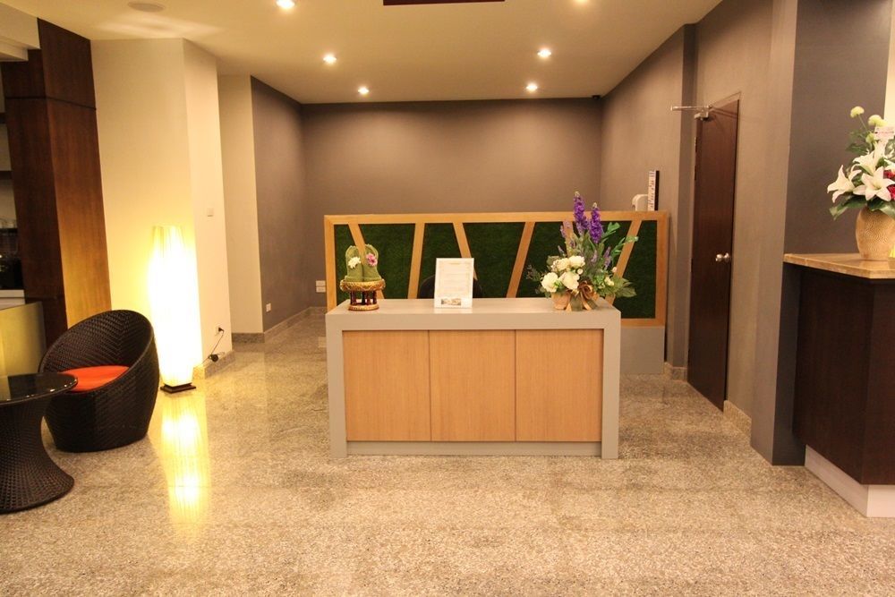 S Tara Grand Hotel Surat Thani Bagian luar foto